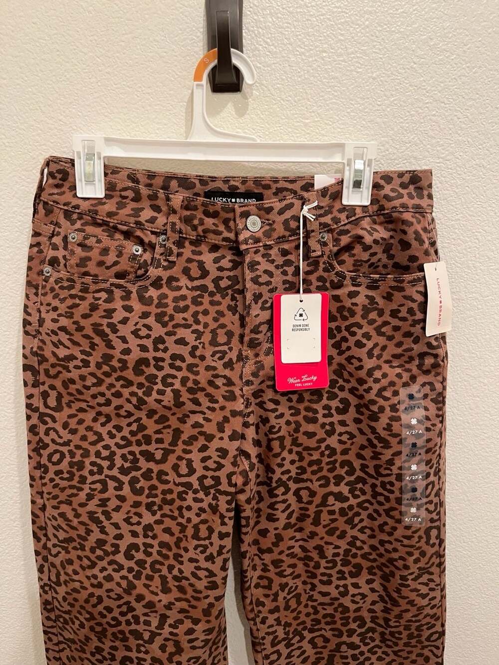 Lucky Brand The Baggy Leopard Print Jeans - Picture 3 of 10